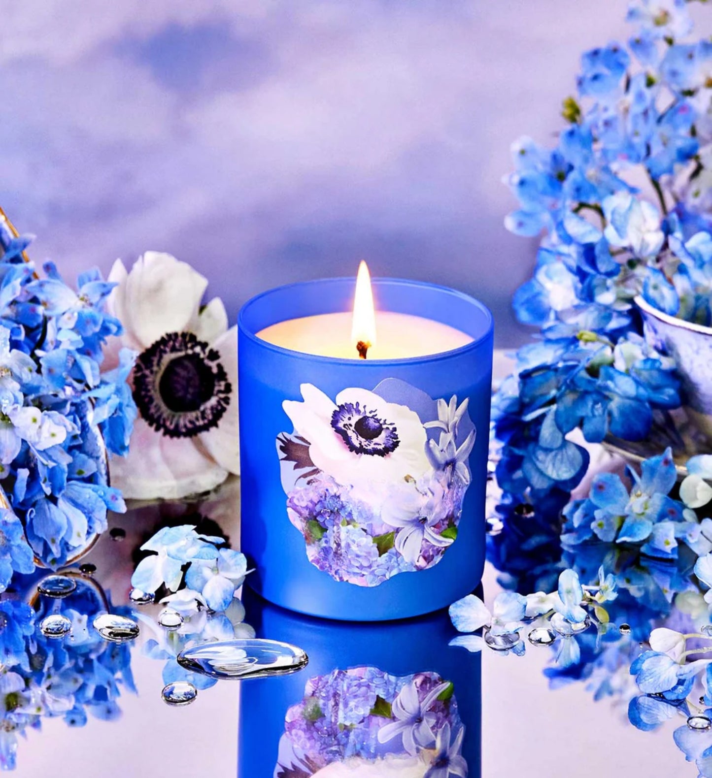 Glowza Water Lily Coconut and Soy Wax Scented Candle 7.5oz