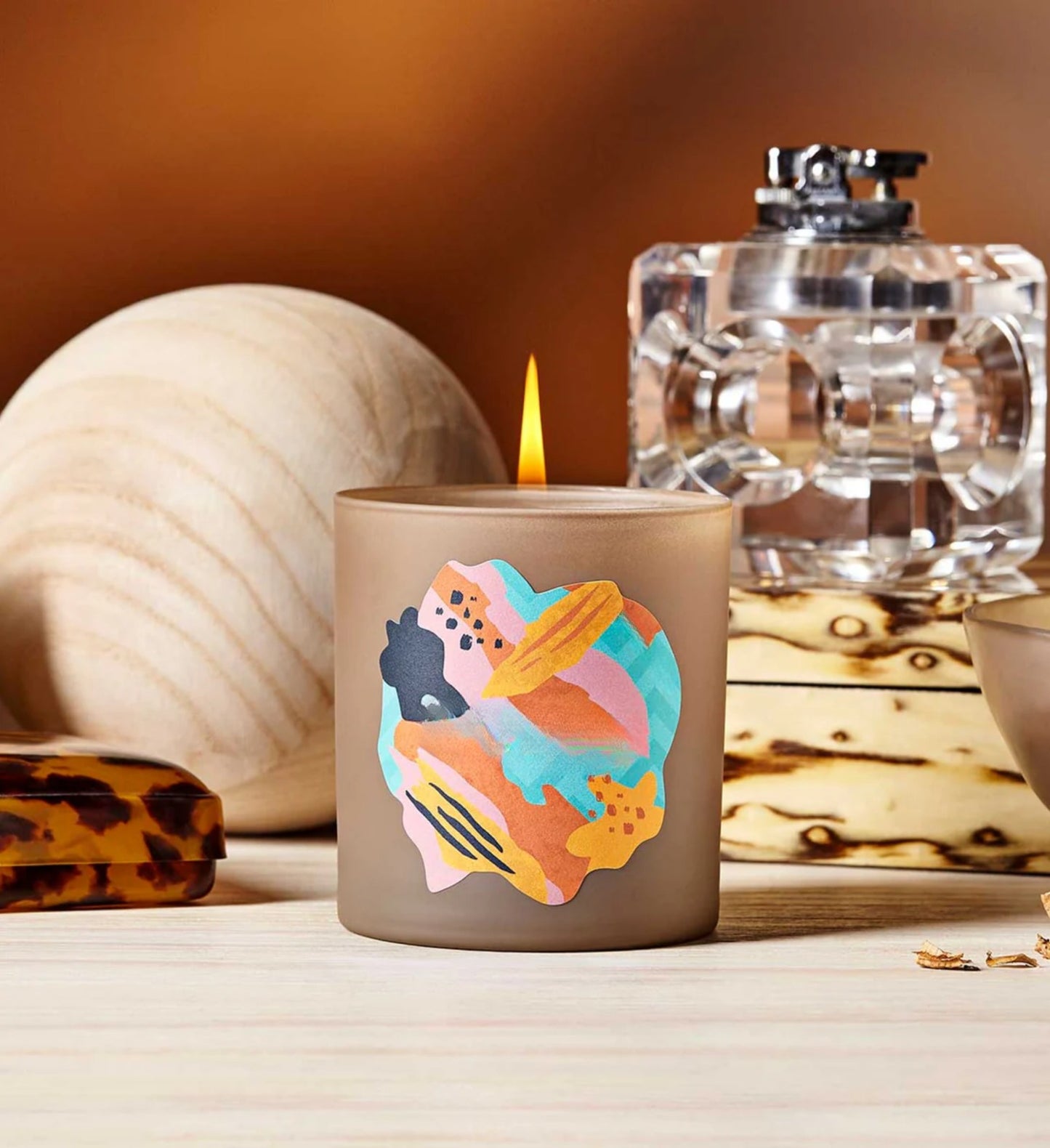 Glowza Toasted Walnut Coconut and Soy Wax Scented Candle 7.5oz